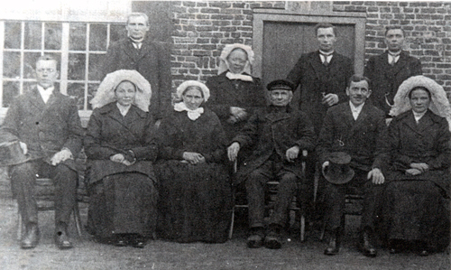 Klik voor foto in apart venster 1920_tante_hanna_bruiloft.jpg